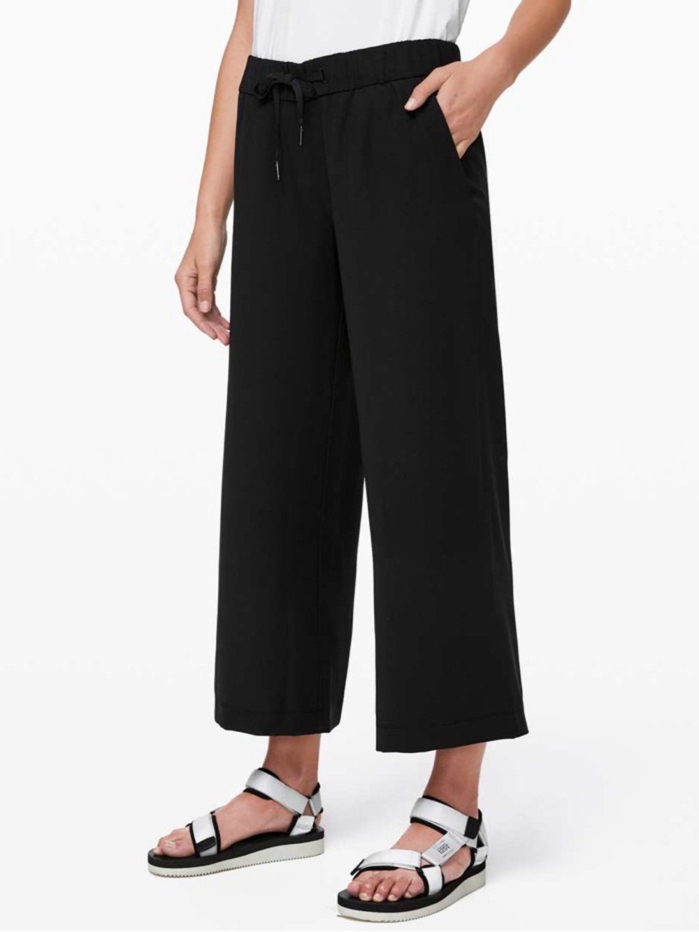 Lululemon On the Fly Wide-Leg 7/8 Pant Woven Black Size 6